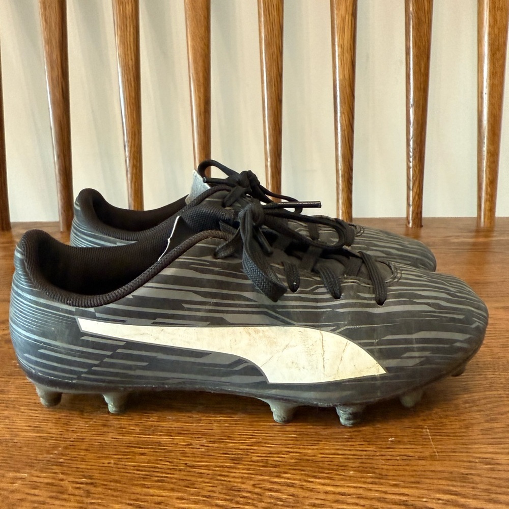 Puma Soccer Cleats Youth Size 2 Black/White